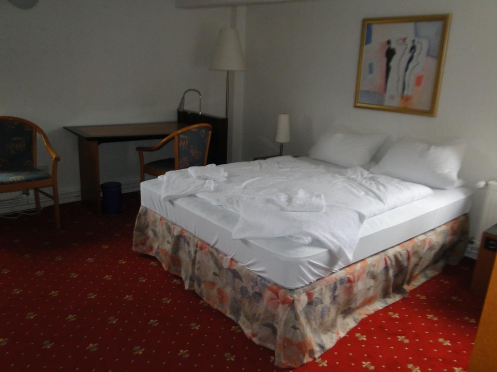 Hotel Dallgow חדר תמונה