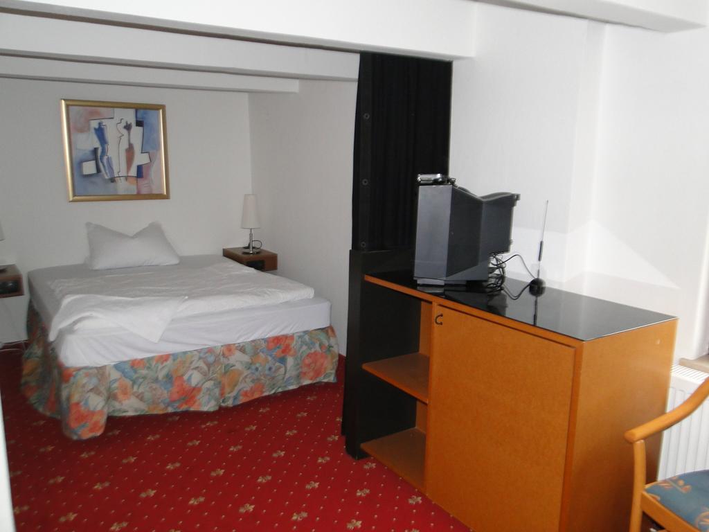 Hotel Dallgow חדר תמונה