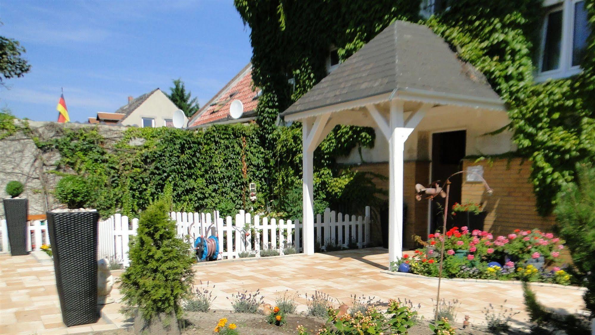 Hotel Dallgow מראה חיצוני תמונה